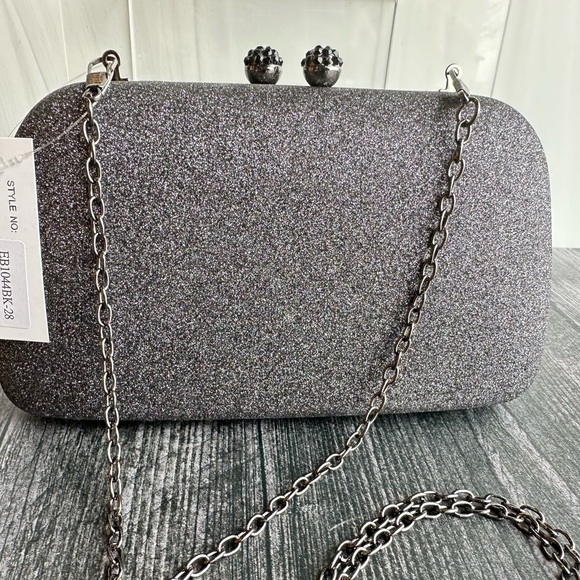 Gunmetal Clutch, with Shoulder Chain, fits IPhone - Picture 2 of 7